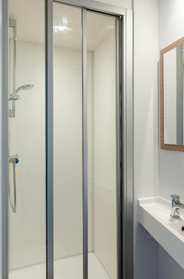 Kyriad Direct Toulon Ouest - La Seyne Sur Mer Exterior photo