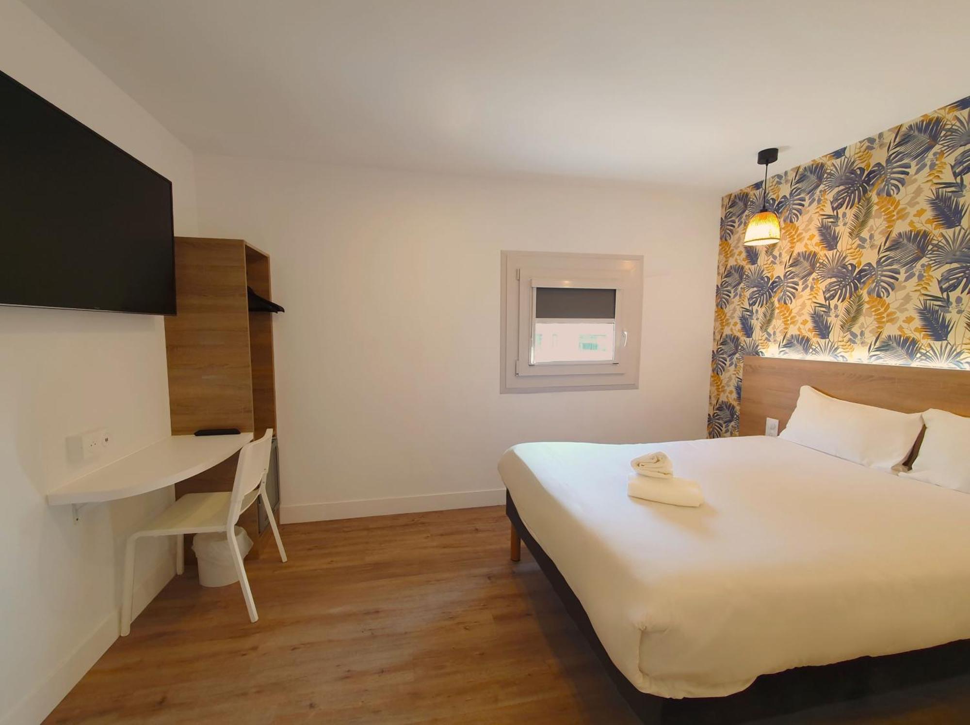Kyriad Direct Toulon Ouest - La Seyne Sur Mer Exterior photo